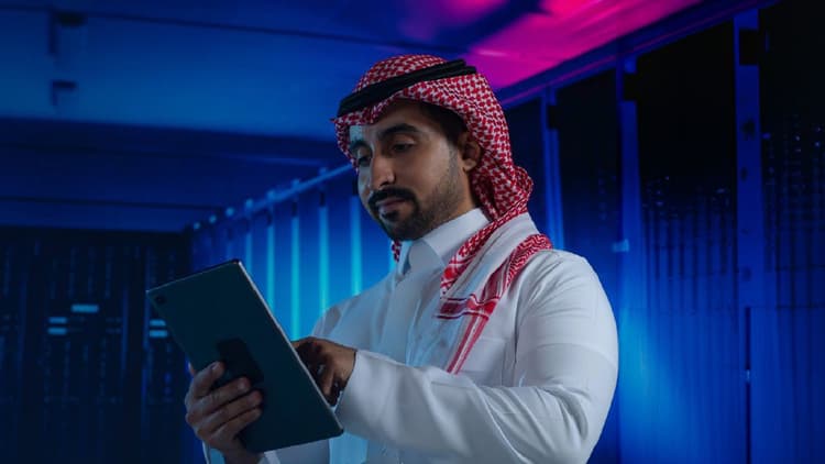 بالشراكة مع المركز "CODE" تطلق برنامج تحدي تقنيات التعليم